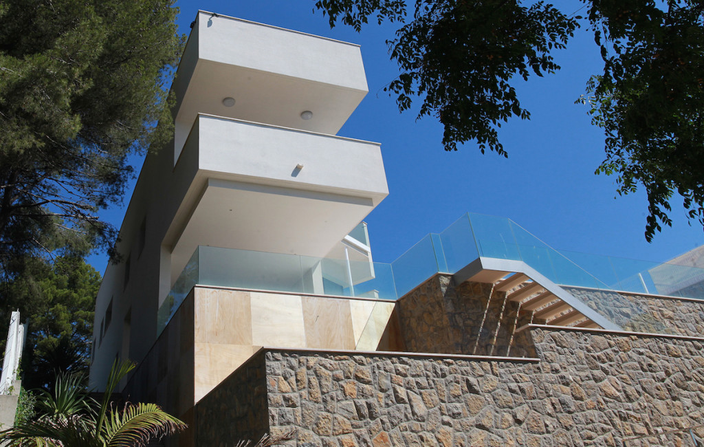 © Antonio Vega Constructor