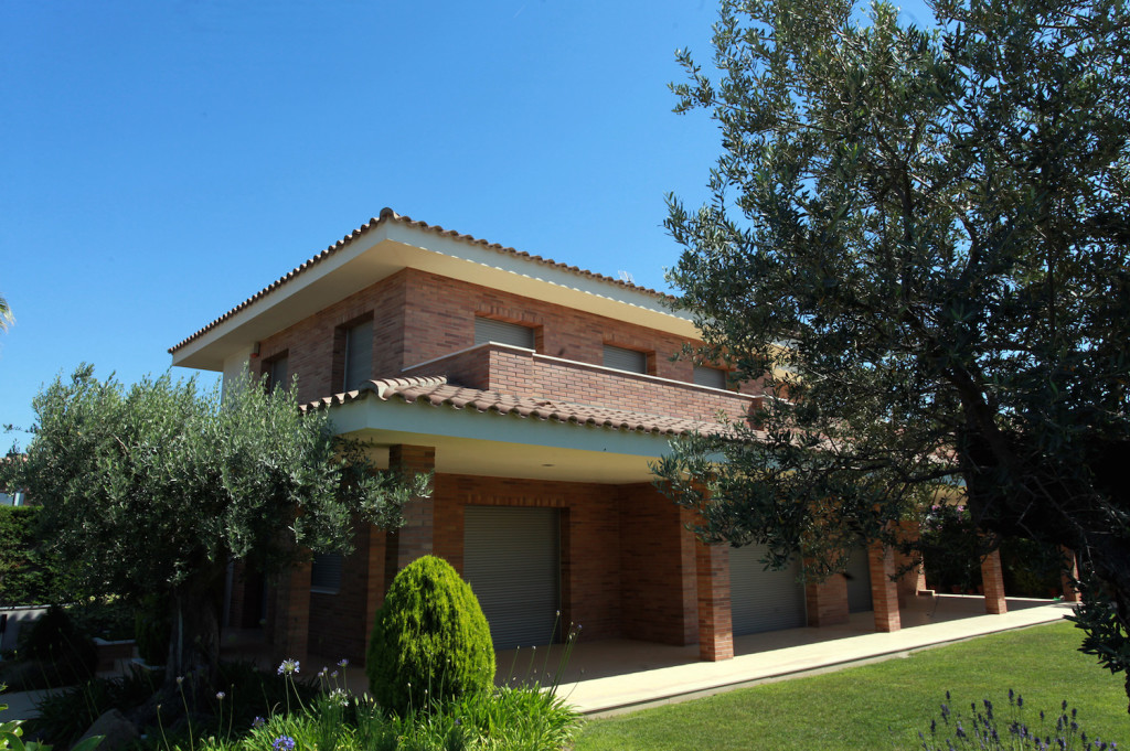 © Antonio Vega Constructor