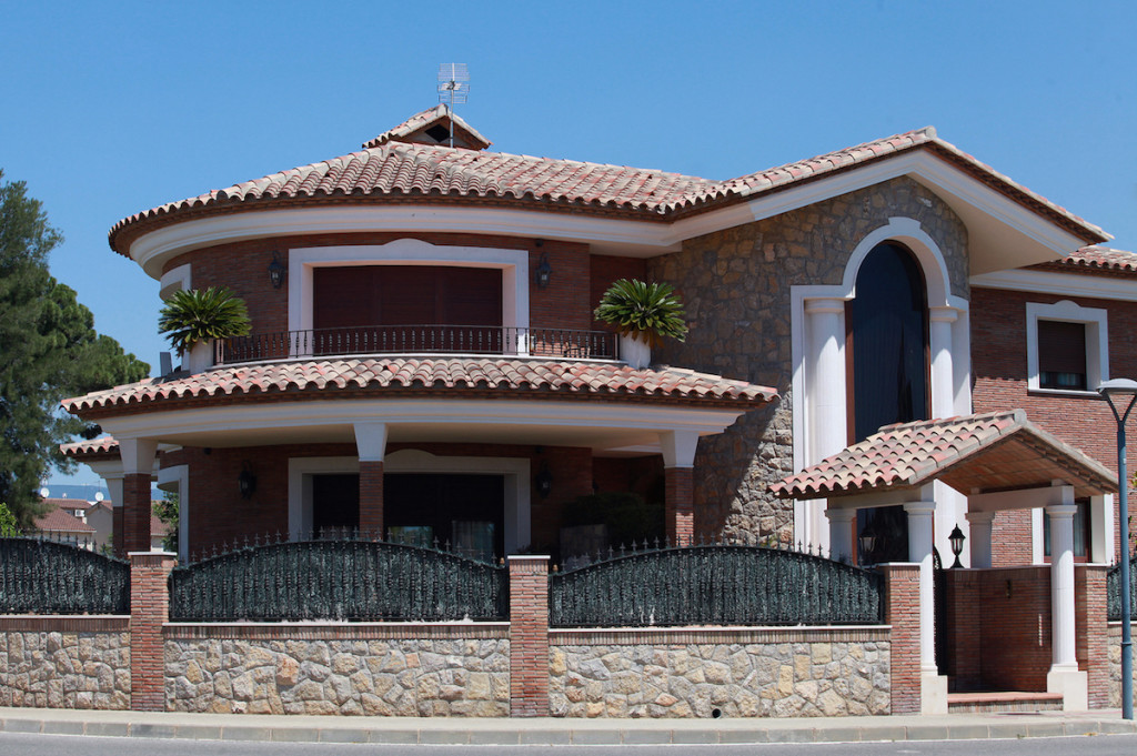 © Antonio Vega Constructor